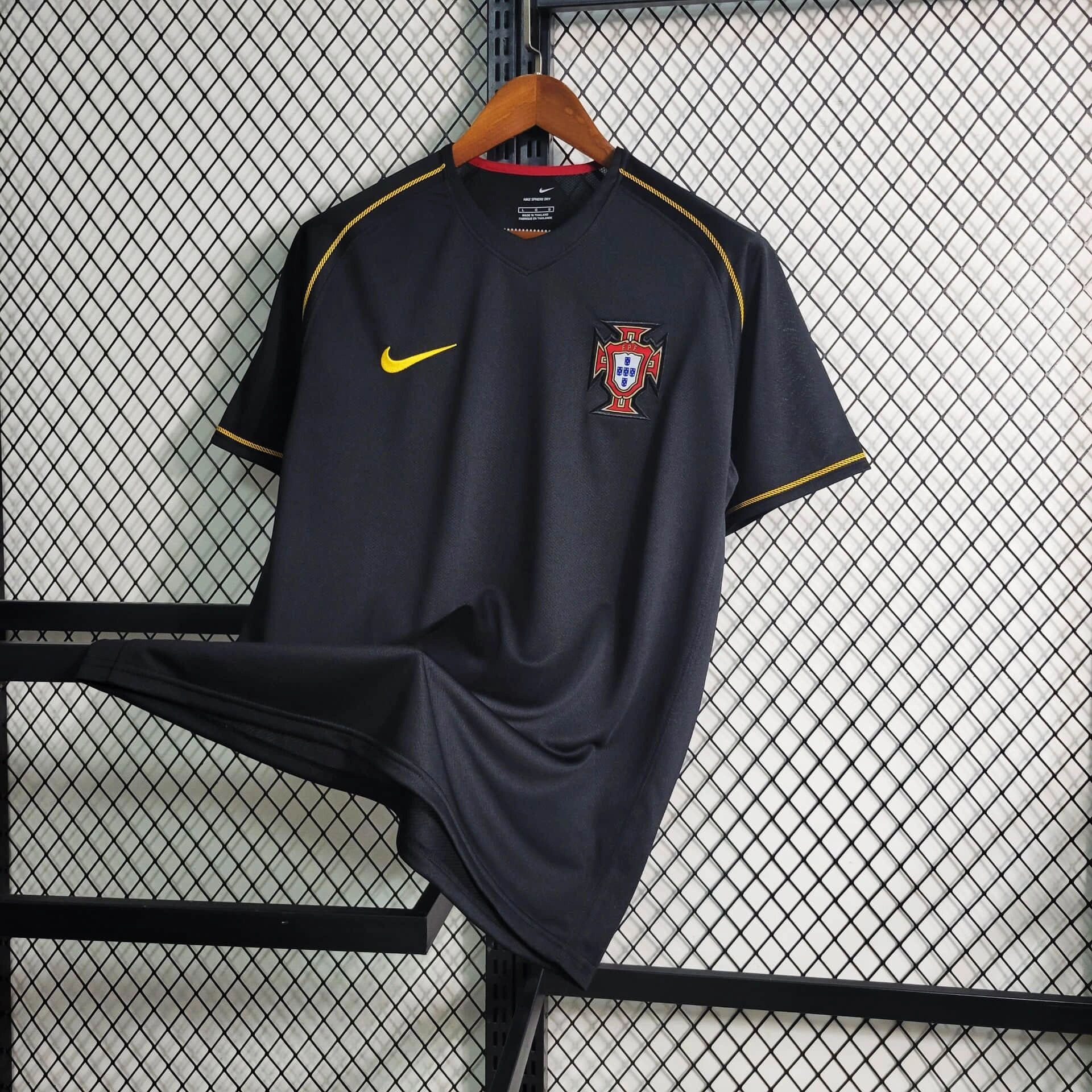 PORTUGAL AWAY 2006 FAN VERSION