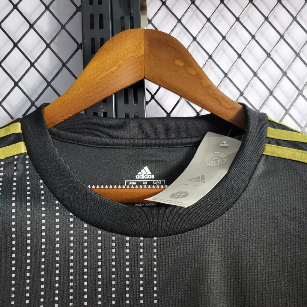 BAYERN MUNICH VISITANTE 2021/22 VERSION FAN