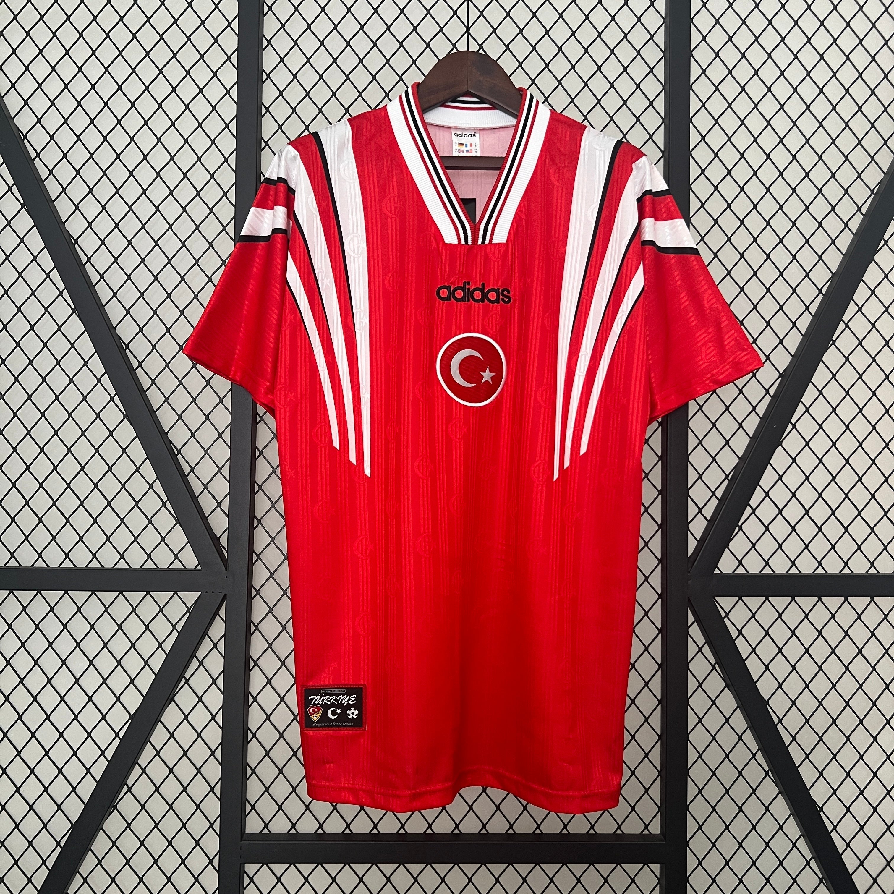 BAJO ENCARGO TURQUÍA LOCAL RETRO 1996 VERSIÓN FAN