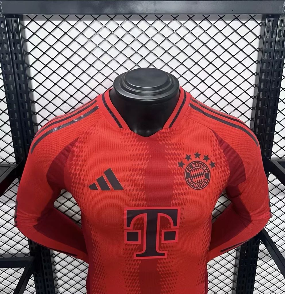 BAJO ENCARGO BAYERN MUNICH LOCAL MANGA LARGA 2024/25 VERSIÓN JUGADOR