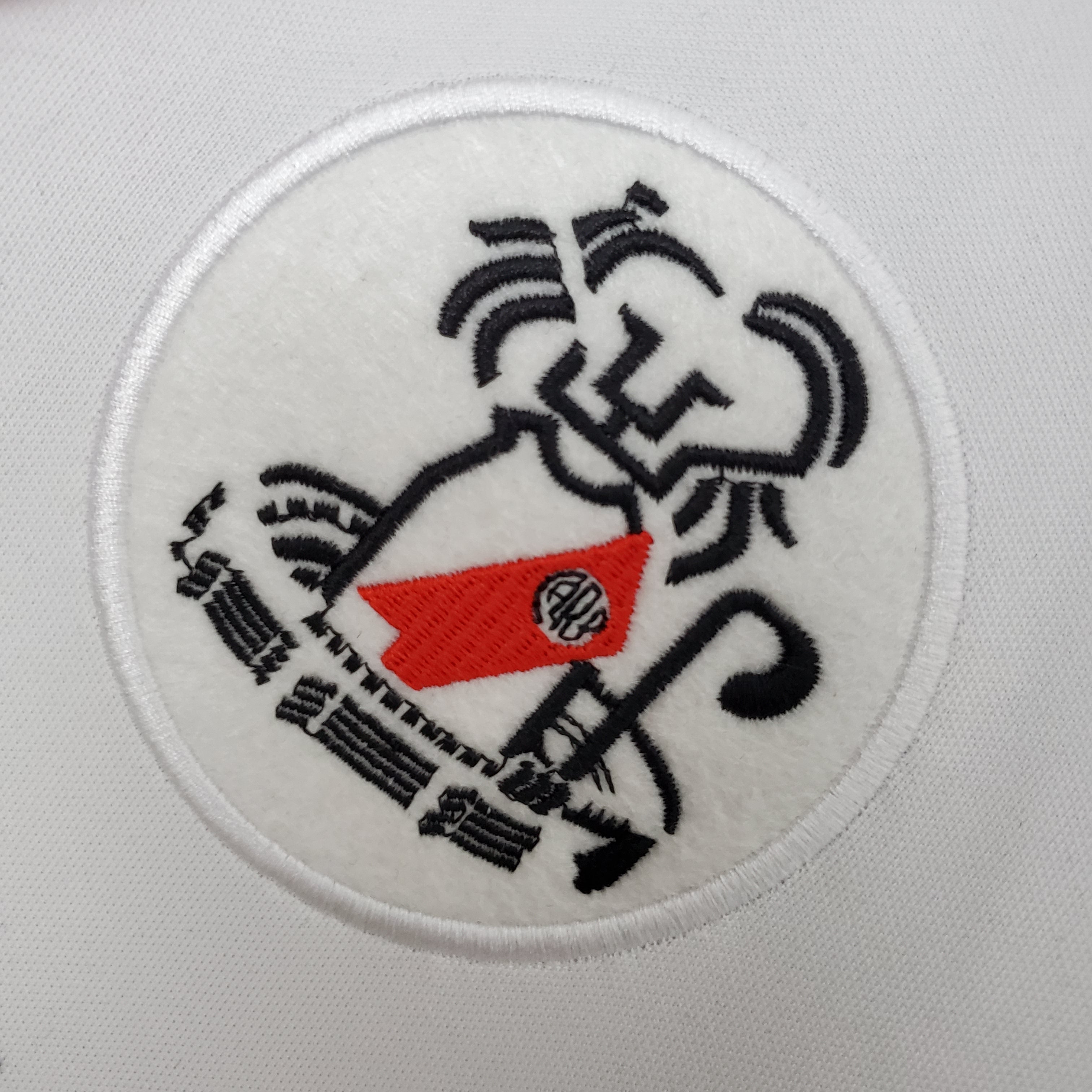 BAJO ENCARGO RIVER PLATE LOCAL RETRO 1986 VERSIÓN FAN