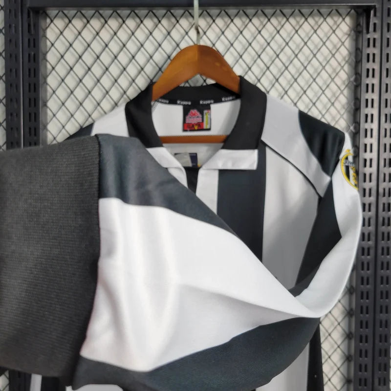 JUVENTUS HOME LONG SLEEVE 1997 FAN VERSION