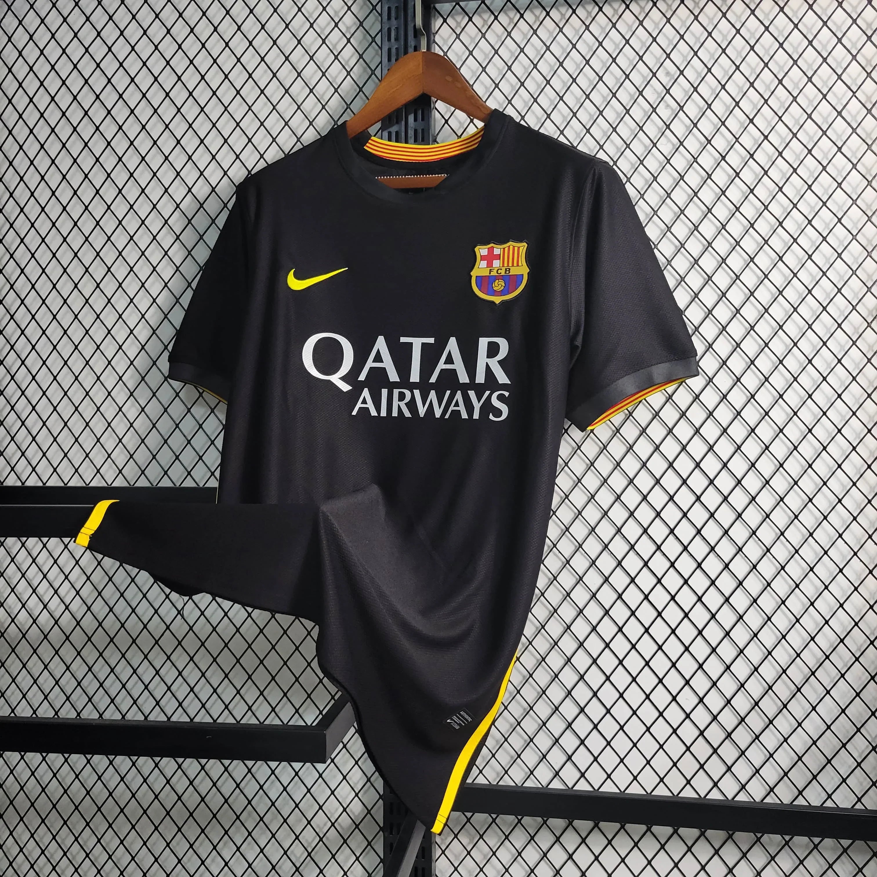 FC BARCELONA RETRO TERCERA 2013/14 VERSIÓN FAN
