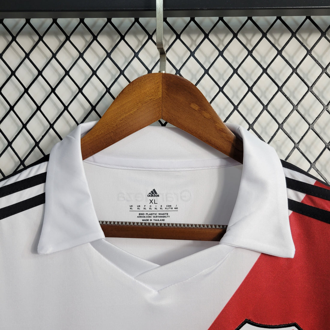 BAJO ENCARGO RIVER PLATE LOCAL 2023 VERSION FAN