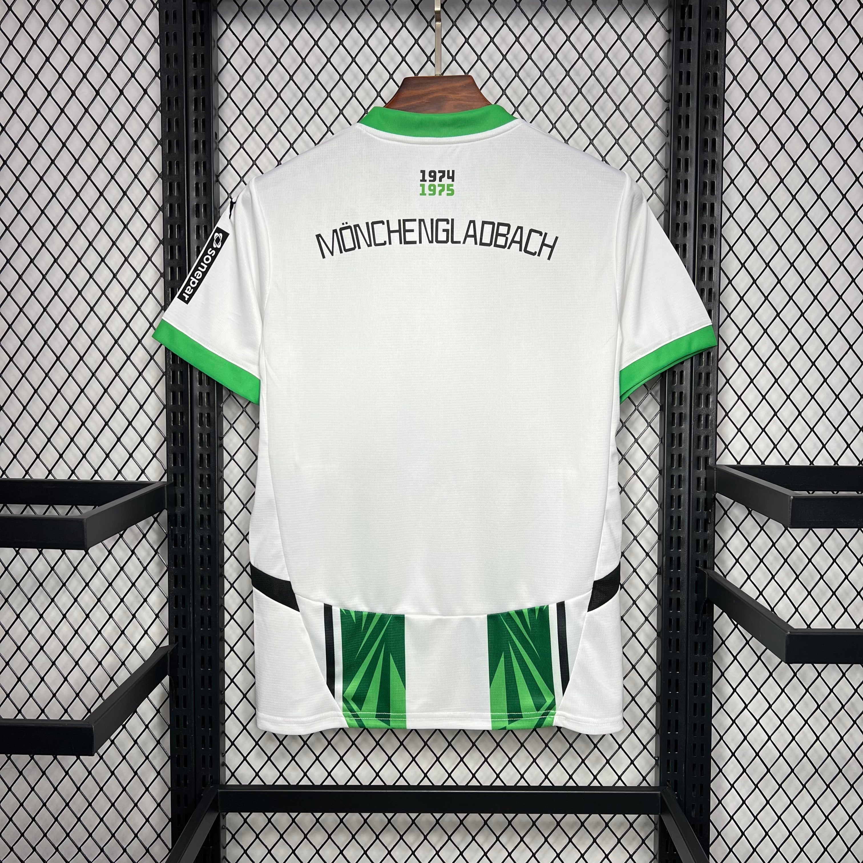 BAJO ENCARGO BORUSSIA MONCHENGLADBACH LOCAL 2024/25 VERSIÓN FAN