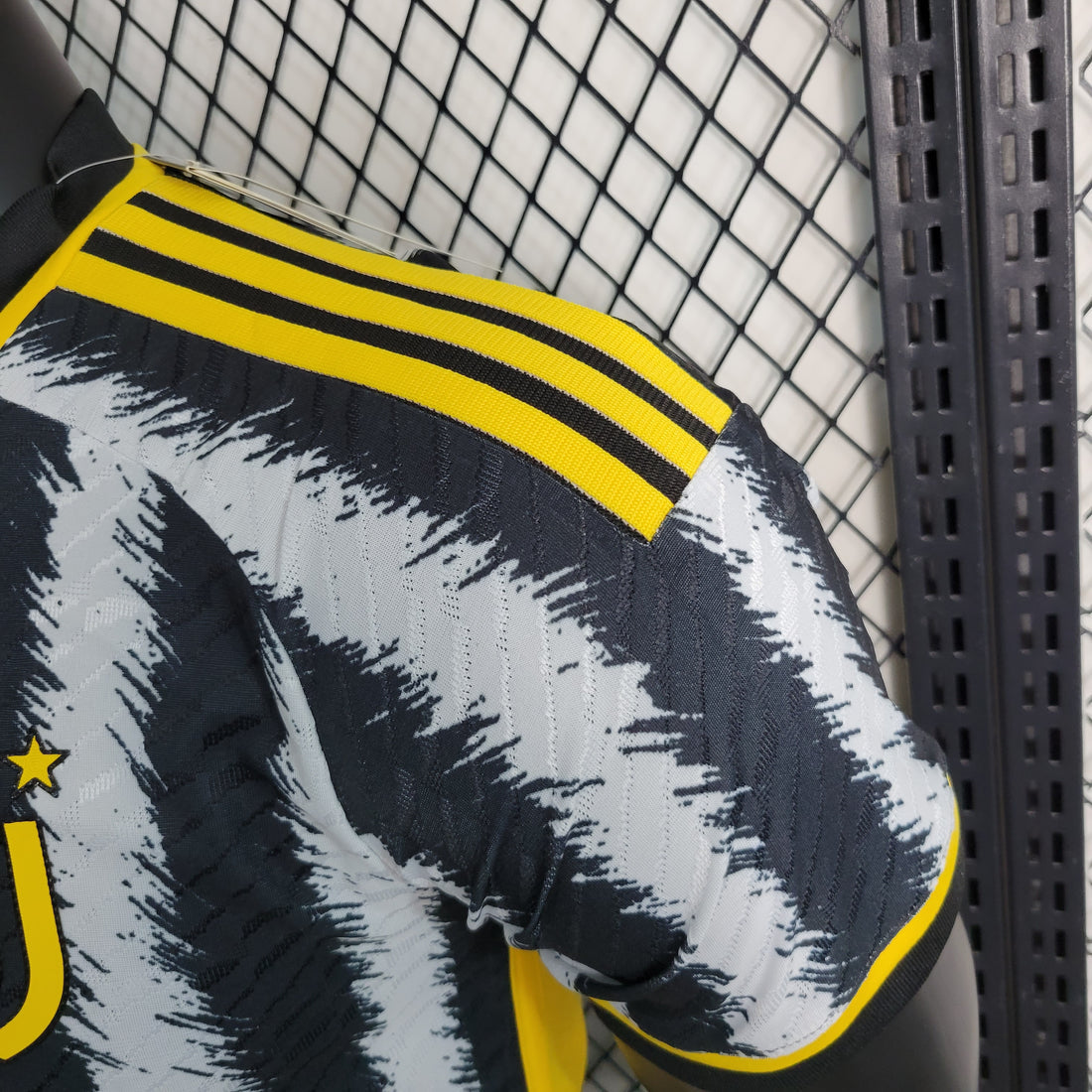 JUVENTUS HOME 2023 PLAYER VERSION