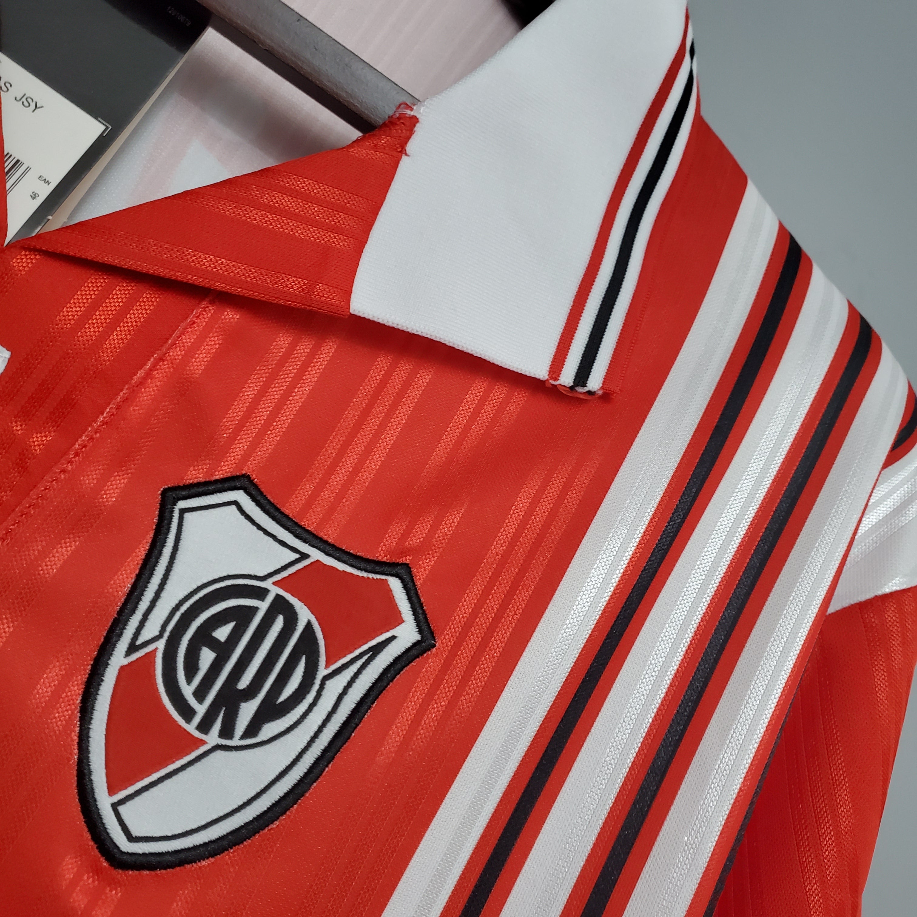 BAJO ENCARGO RIVER PLATE VISITANTE RETRO 1996 VERSIÓN FAN
