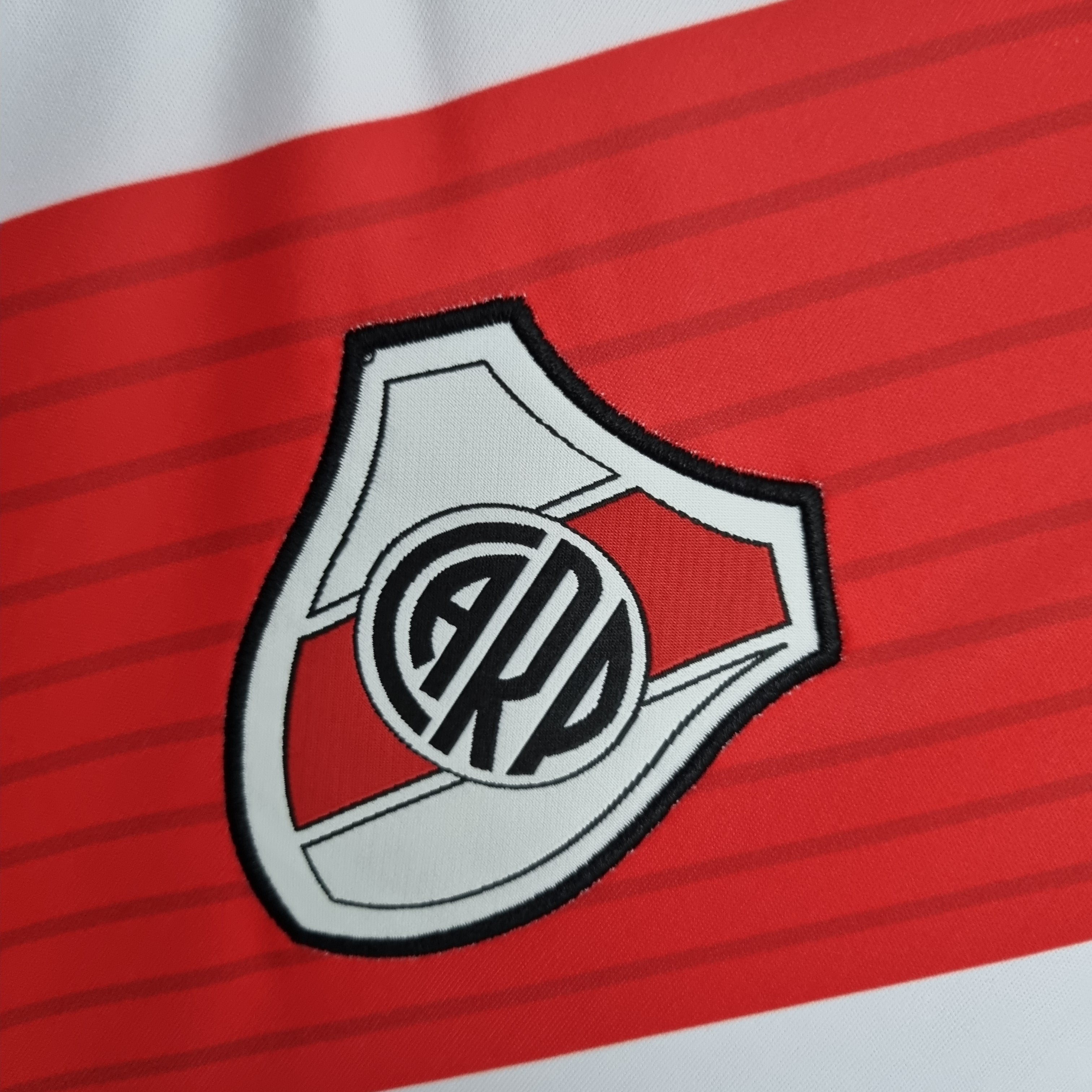 BAJO ENCARGO RIVER PLATE LOCAL RETRO 2018 VERSIÓN FAN