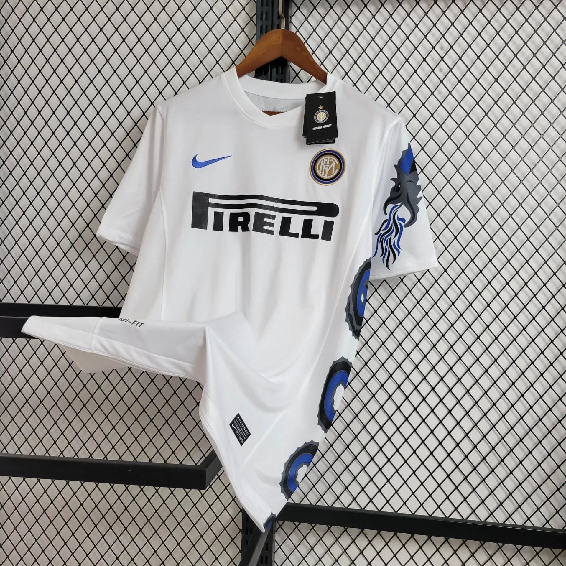 INTER MILAN AWAY 2010 FAN VERSION