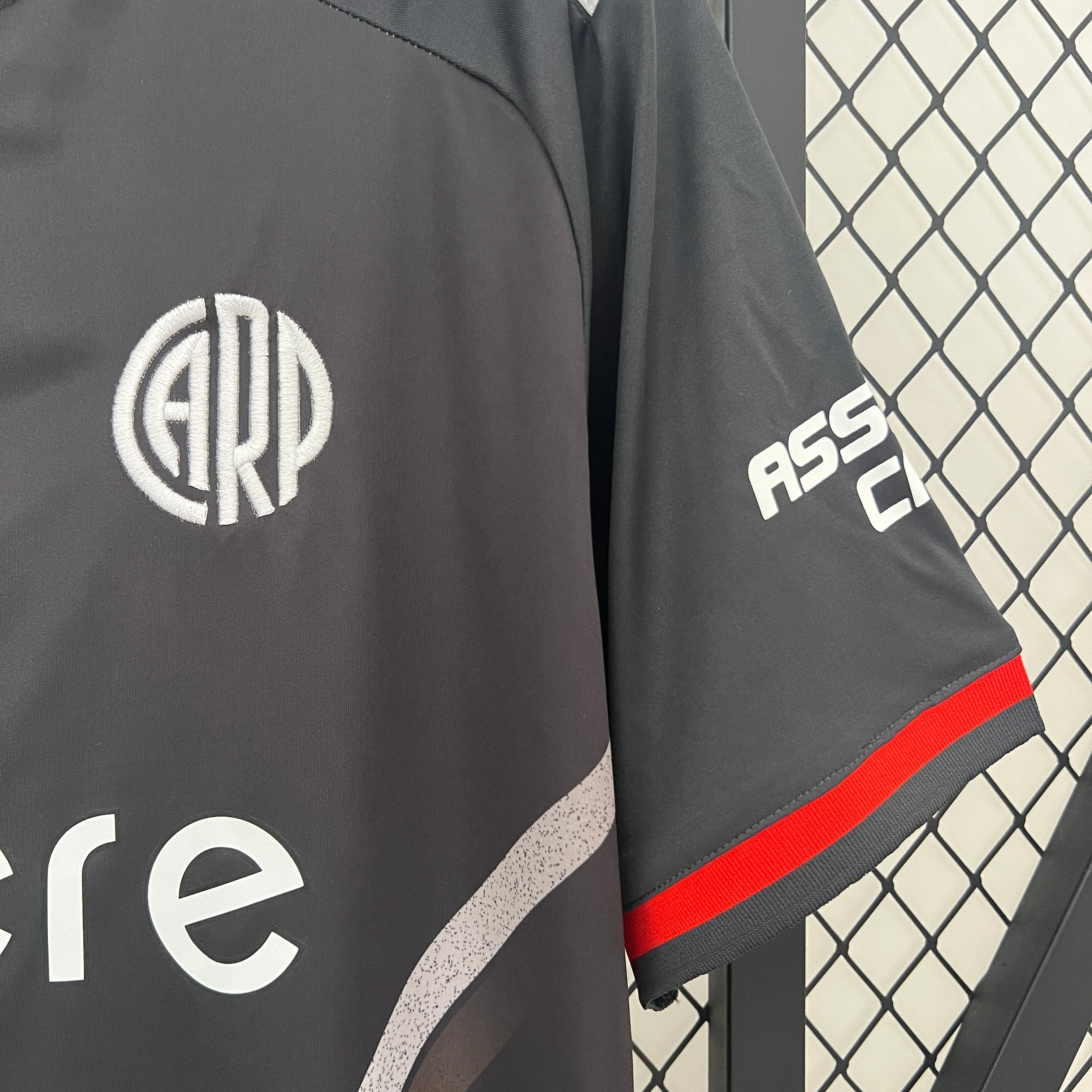 BAJO ENCARGO RIVER PLATE TERCERA 2024 VERSIÓN FAN