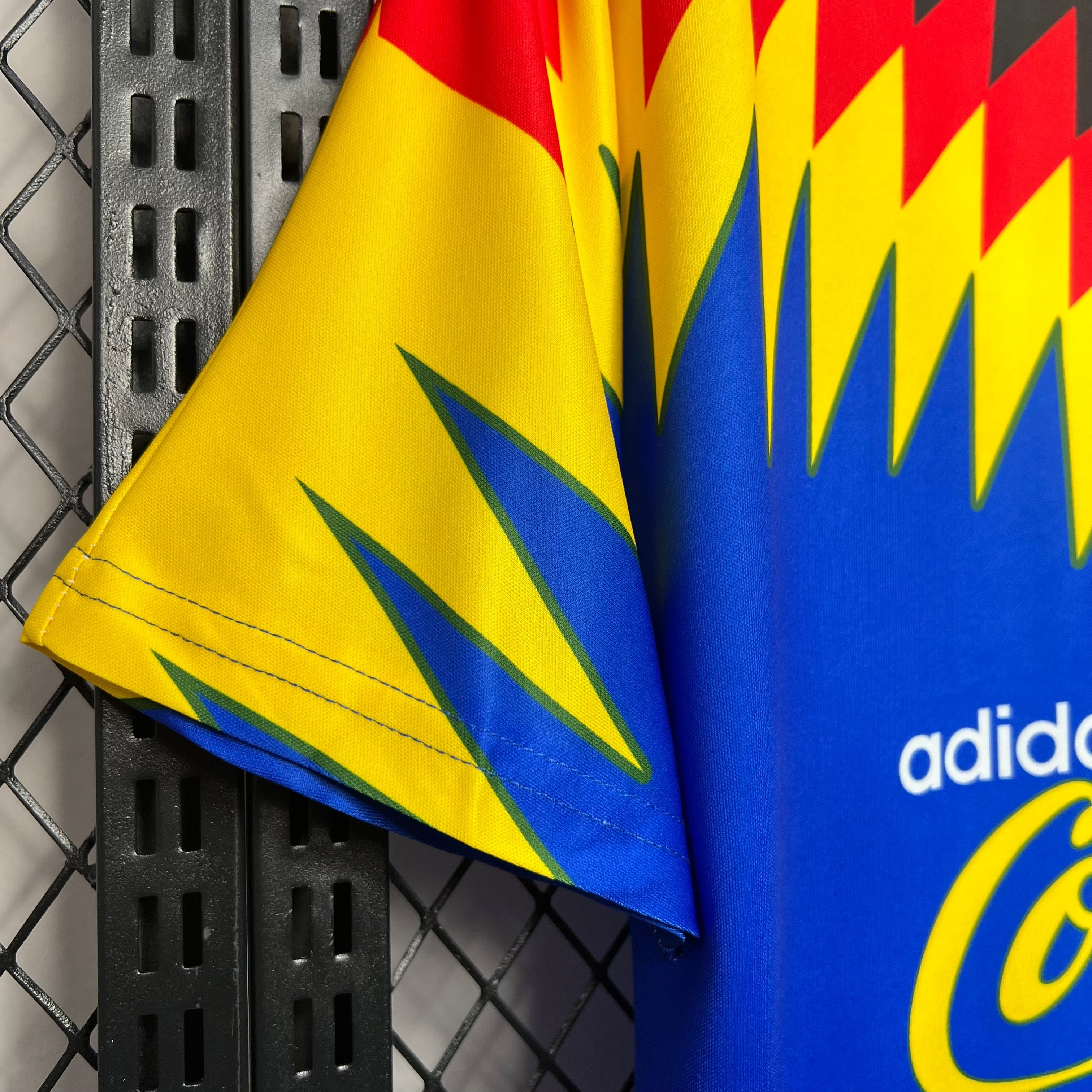 BAJO ENCARGO CLUB AMÉRICA VISITANTE DOS RETRO 1995 VERSIÓN FAN
