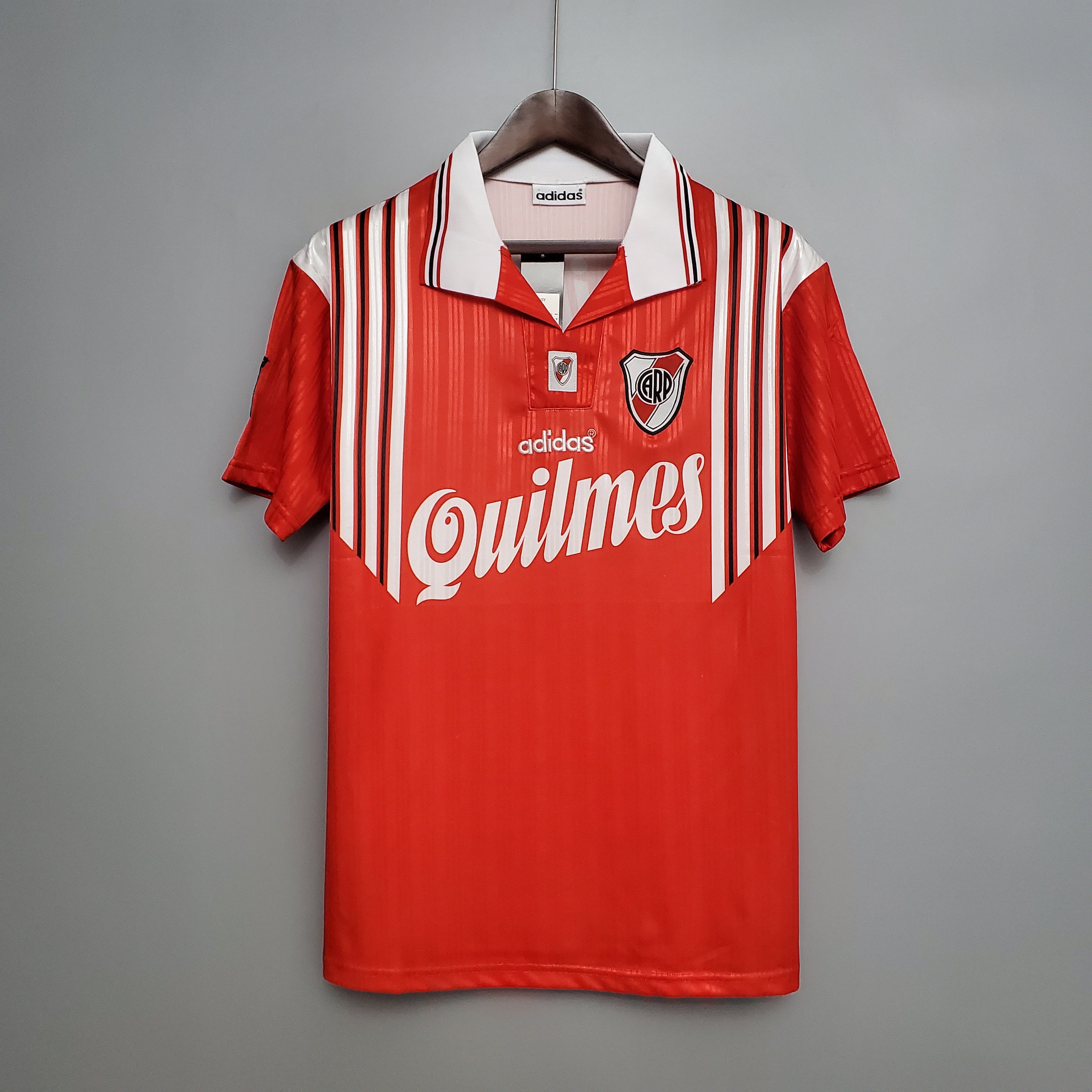 BAJO ENCARGO RIVER PLATE VISITANTE RETRO 1996 VERSIÓN FAN