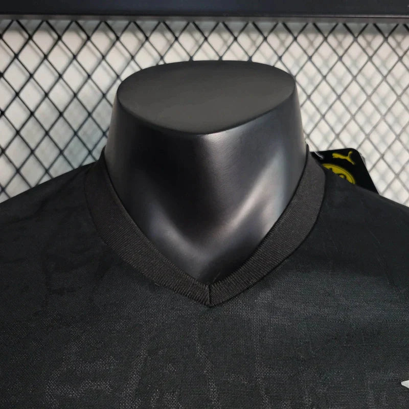 BORUSSIA DORTMUND EDICIÓN ESPECIAL "ALL BLACK" 2023/24 VERSIÓN JUGADOR