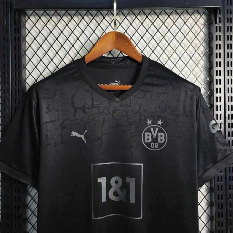 BORUSSIA DORTMUND EDICION ESPECIAL "All Black" 2023/24 VERSION FAN