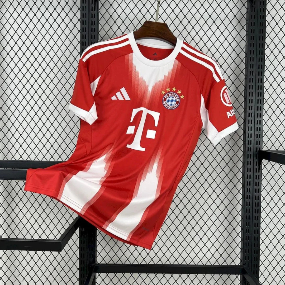 BAYERN DE MUNICH HOEM 2025 FAN VERSION