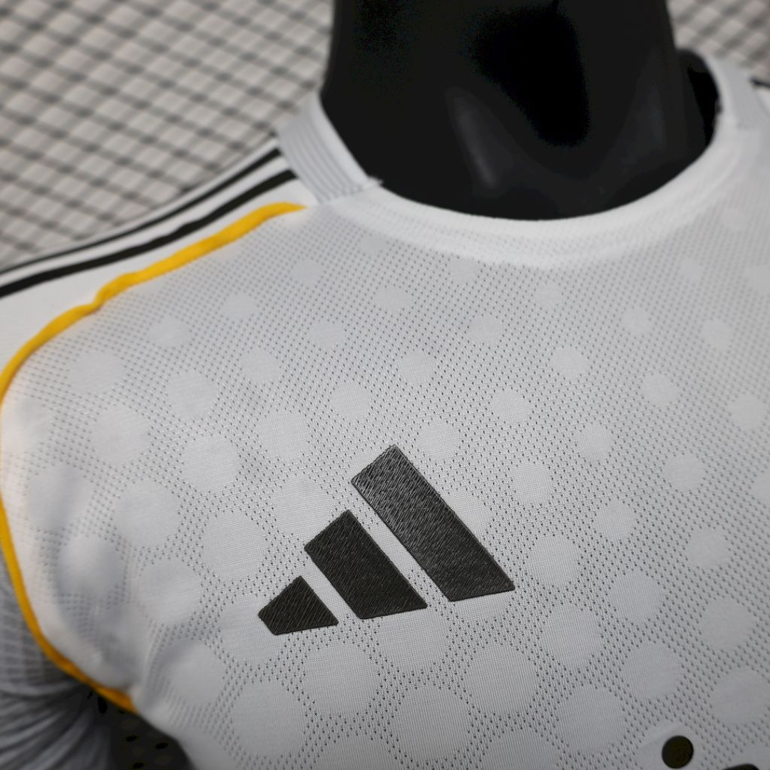 REAL MADRID HOME 2025 PLAYER VERSION