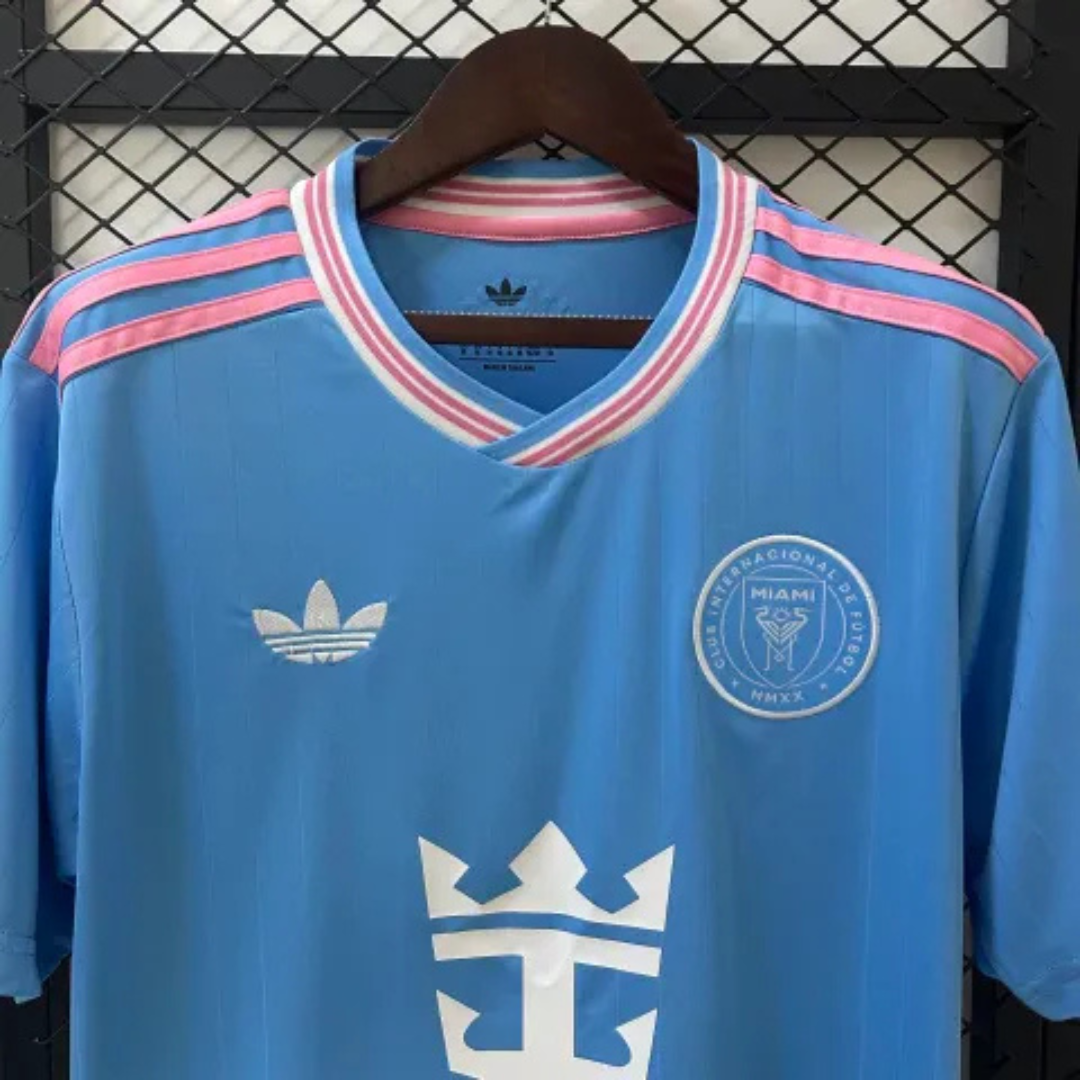 BAJO ENCARGO TERCERA EQUIPACION DEL INTER MIAMI 2025-2026 VERSION FAN