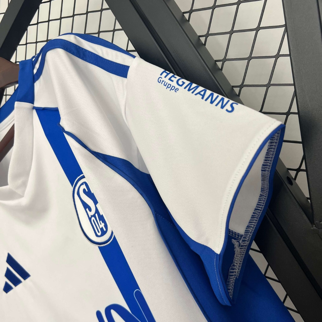 BAJO ENCARGO SCHALKE 04 VISITA VERSION FAN