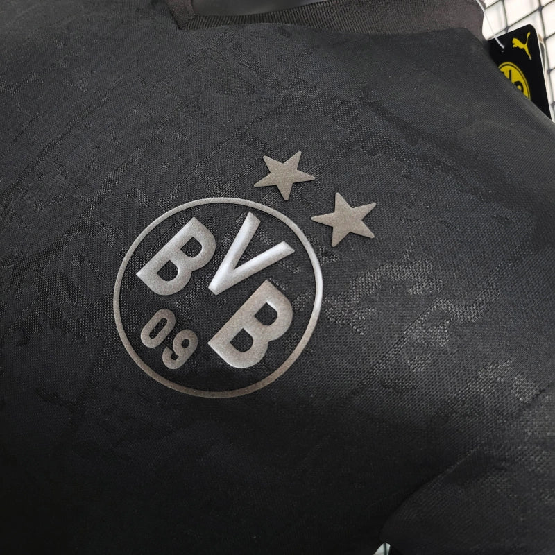 BORUSSIA DORTMUND EDICIÓN ESPECIAL "ALL BLACK" 2023/24 VERSIÓN JUGADOR