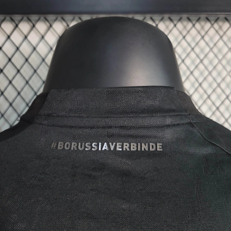 BORUSSIA DORTMUND EDICIÓN ESPECIAL "ALL BLACK" 2023/24 VERSIÓN JUGADOR